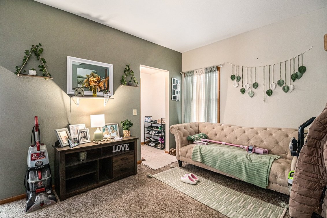 Image for MINIMUM BID AUCTION $79,000! 4138 Thornton