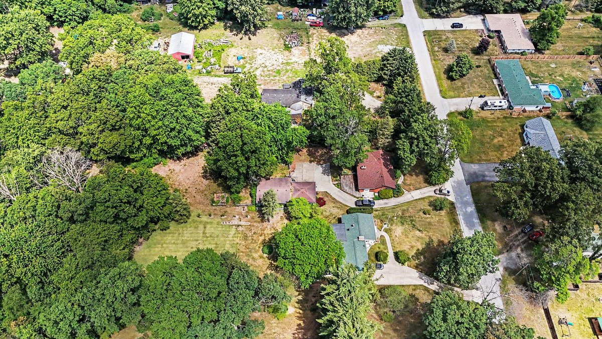 Image for MINIMUM BID AUCTION $149,000! 635 Glengary Rd