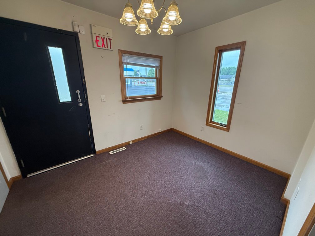 Image for MINIMUM BID AUCTION $75,000! 257 Mason St