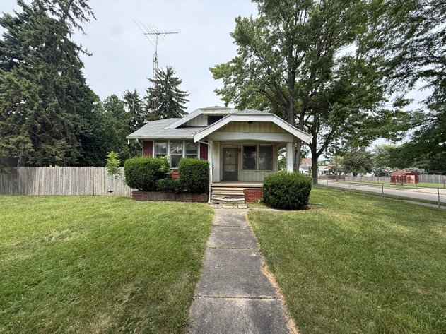 Image for MINIMUM BID AUCTION $35,000! 3223 E Manhattan Blvd