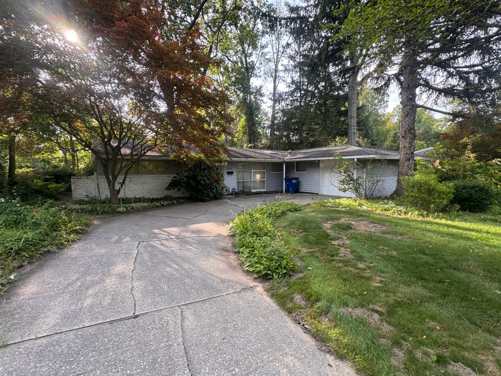Image for MINIMUM BID AUCTION $99,000! 3534 E Lincolnshire Blvd