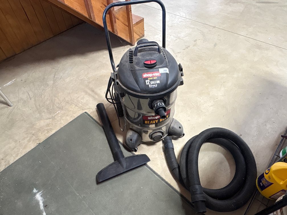 Shop-Vac 12-Gallon 6.5 Peak HP Wet/Dry Vacuum