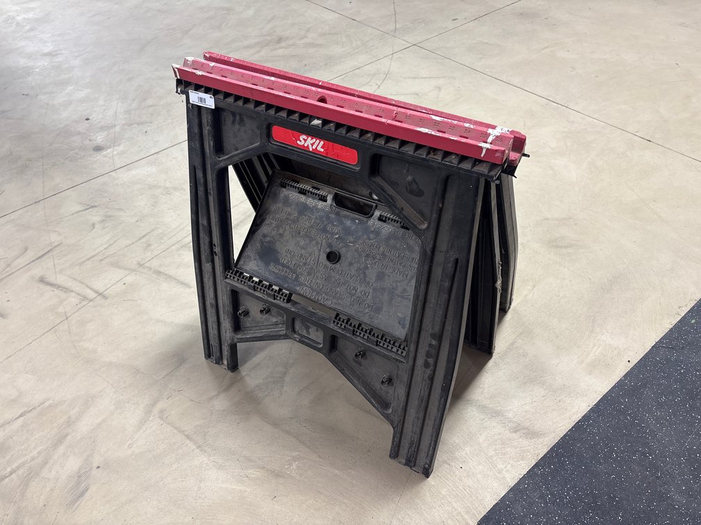 SKIL Folding Plastic Sawhorses