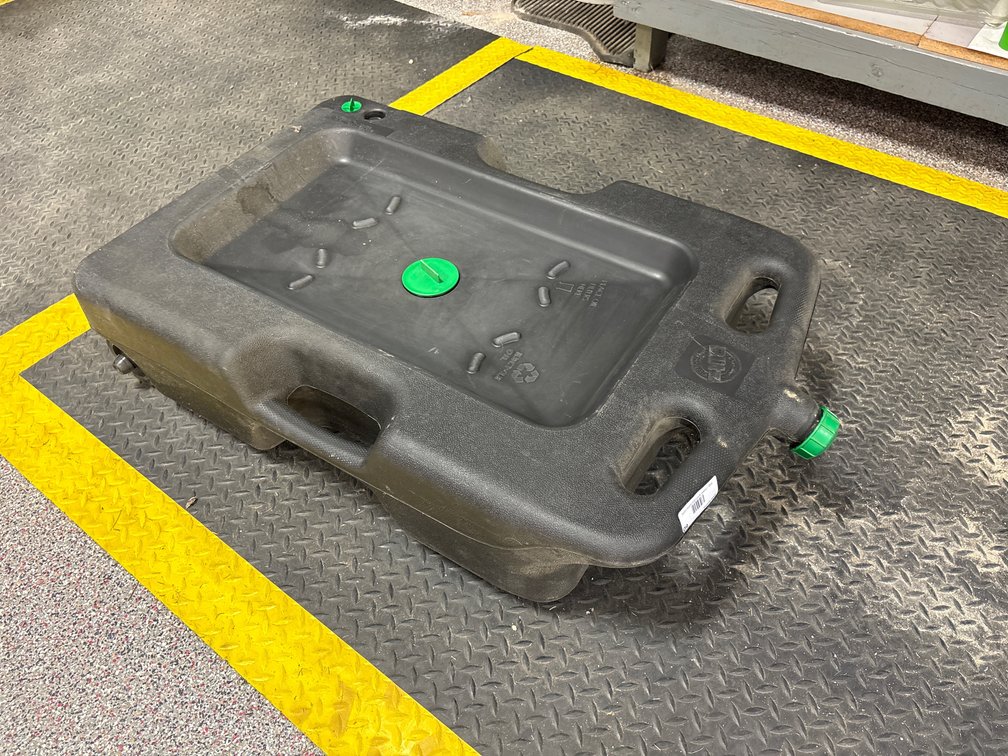 Blitz Portable Oil Drain Pan