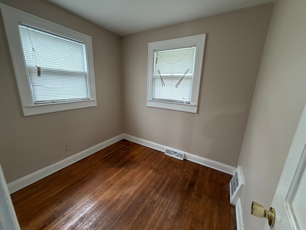 Image for MINIMUM BID AUCTION $99,000! 5622 Rudyard Rd