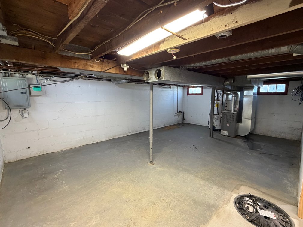 Image for MINIMUM BID AUCTION $99,000! 5622 Rudyard Rd