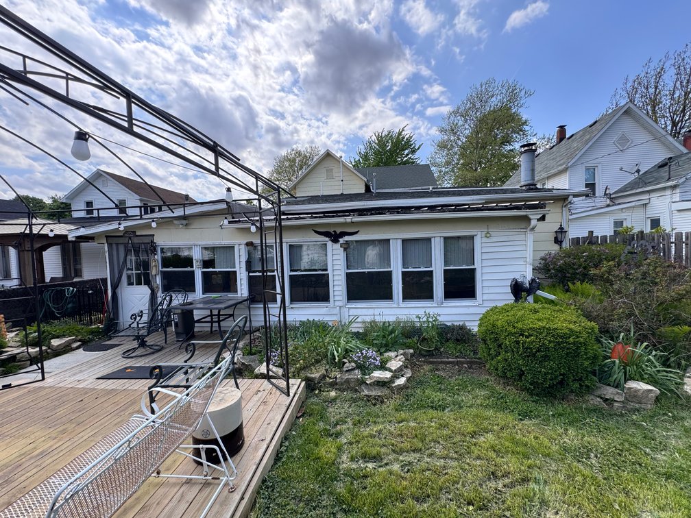Image for MINIMUM BID AUCTION $125,000! 205 S Patterson St