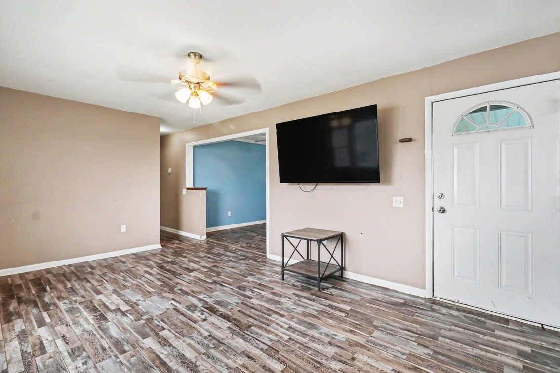 Image for MINIMUM BID AUCTION $110,000! 20750 Taylor St