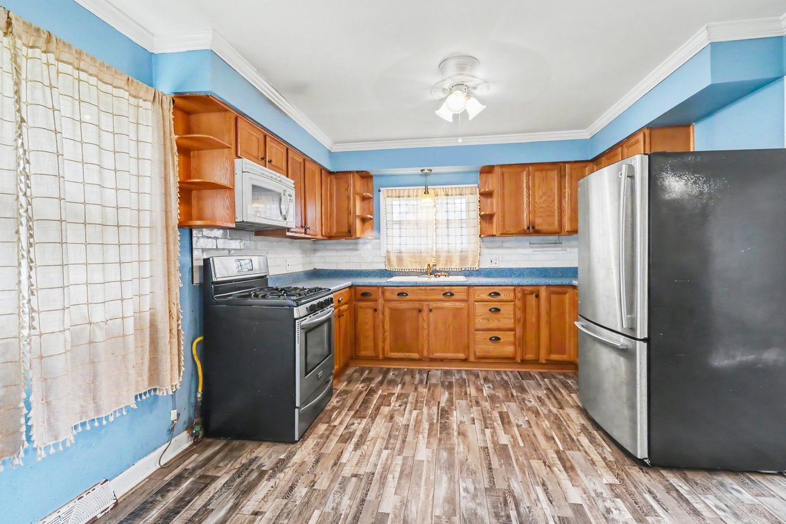 Image for MINIMUM BID AUCTION $110,000! 20750 Taylor St