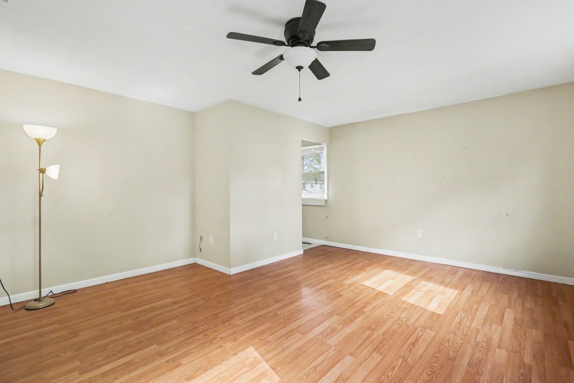 Image for MINIMUM BID AUCTION $110,000! 20750 Taylor St
