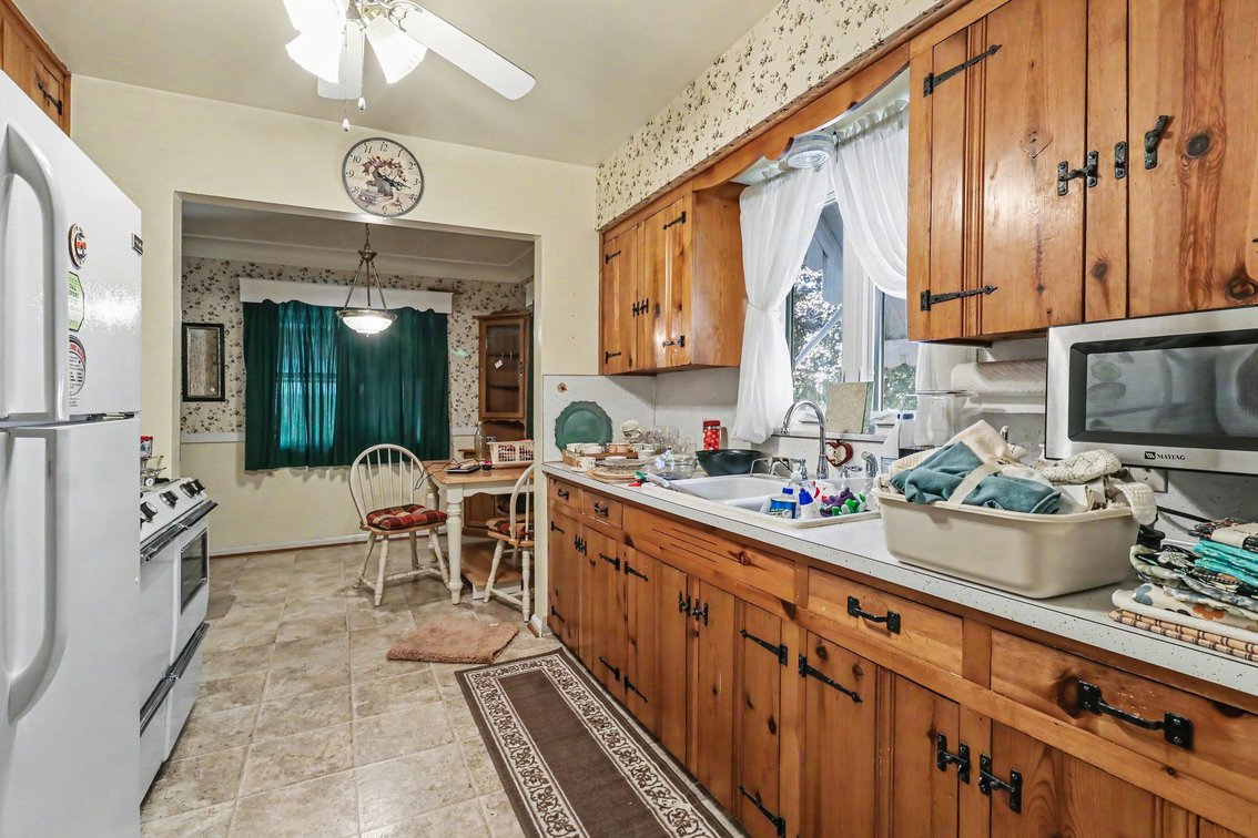 Image for MINIMUM BID AUCTION $199,000! 2425 River Rd