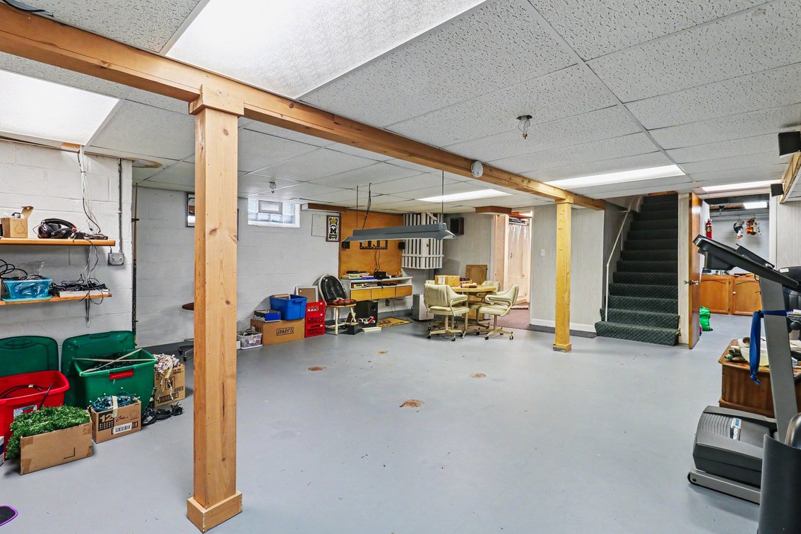 Image for MINIMUM BID AUCTION $199,000! 2425 River Rd
