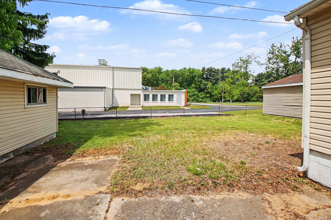 Image for MINIMUM BID AUCTION $89,000! 10909 Maple St
