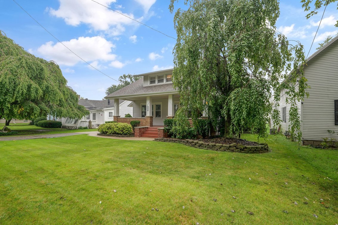 Image for MINIMUM BID AUCTION $79,000! 1962 Erie Rd