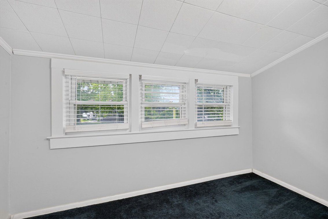 Image for MINIMUM BID AUCTION $79,000! 1962 Erie Rd