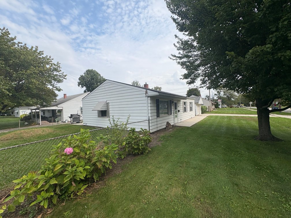 Image for MINIMUM BID AUCTION $49,000! 2530 South Ave