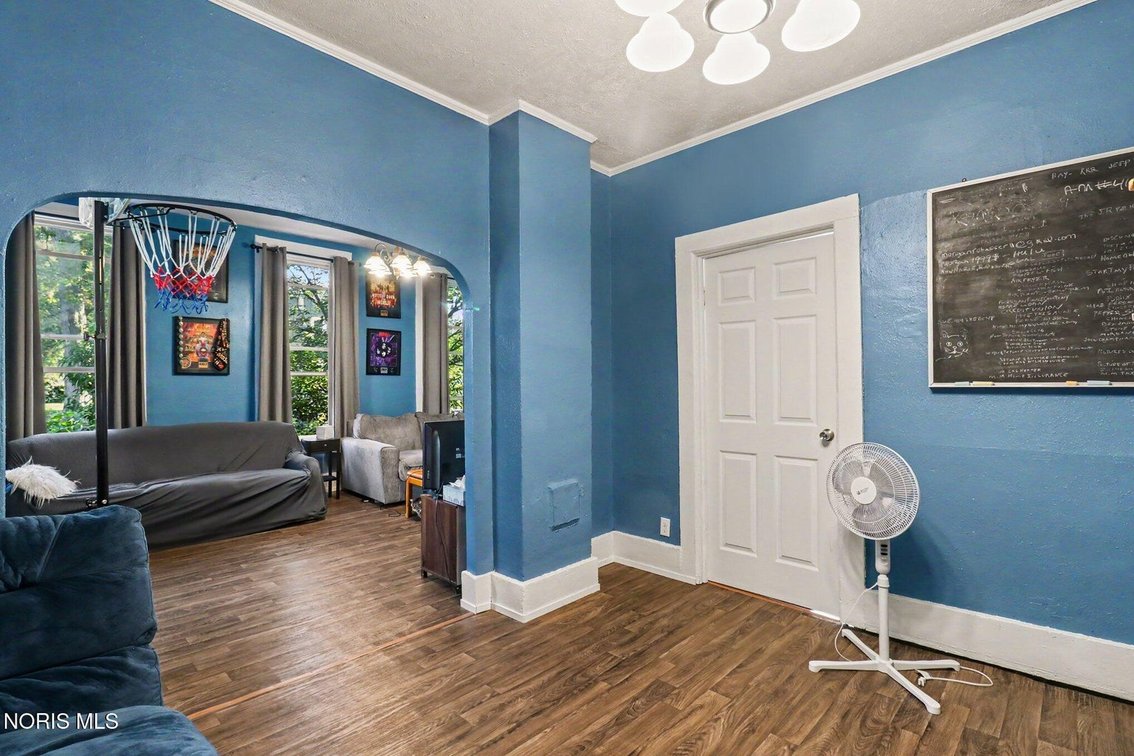 Image for MINIMUM BID AUCTION $40,000! 628 Orchard St
