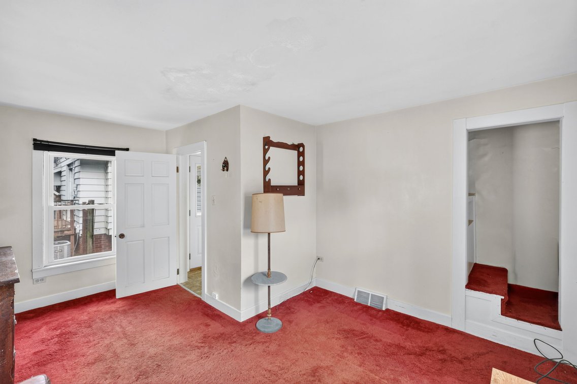 Image for MINIMUM BID AUCTION $50,000! 1825 Marne Ave