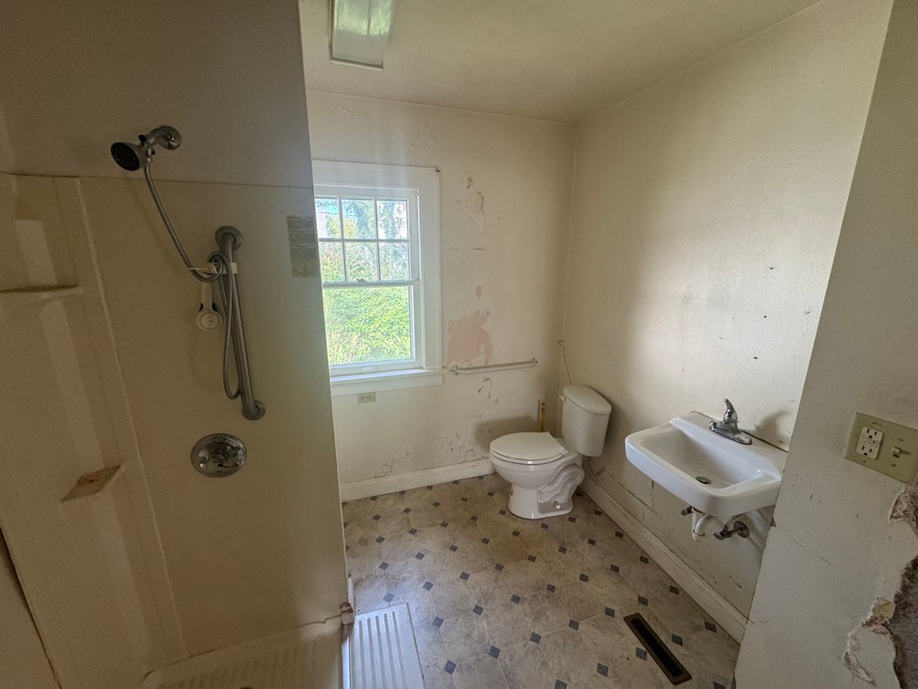 Image for MINIMUM BID AUCTION $29,000! 1830 Wellesley Dr