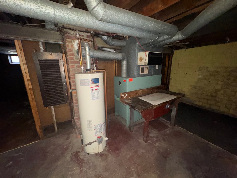 Image for MINIMUM BID AUCTION $29,000! 1830 Wellesley Dr