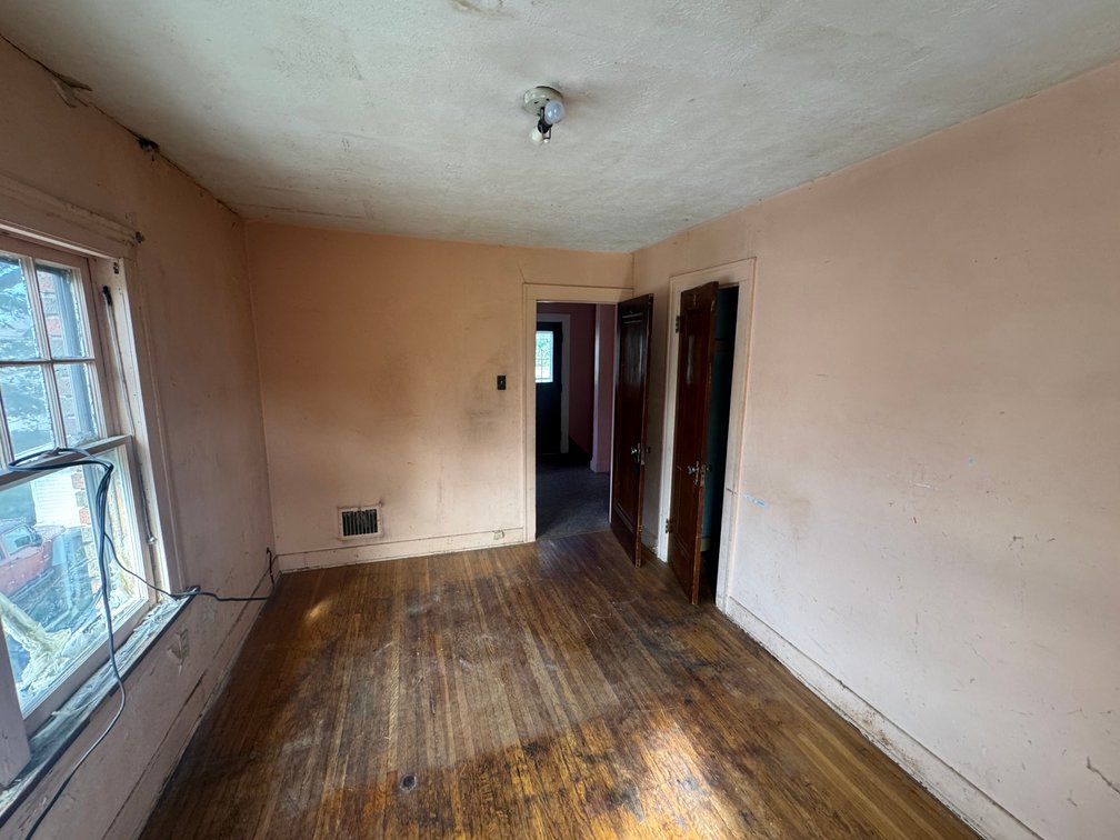 Image for MINIMUM BID AUCTION $29,000! 1830 Wellesley Dr