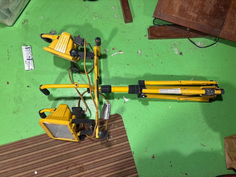 Dual-Head Halogen Work Light with Telescoping Tripod Stand