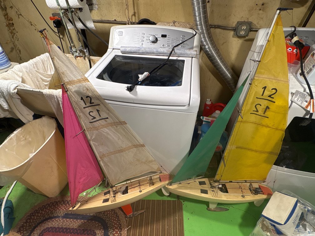Wooden Model Pond Sailboats with Weighted Keels