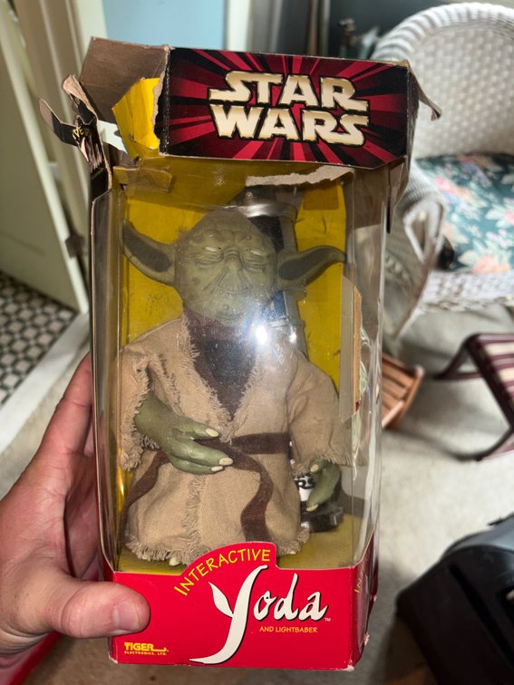 Tiger Electronics Star Wars Interactive Yoda and Lightsaber