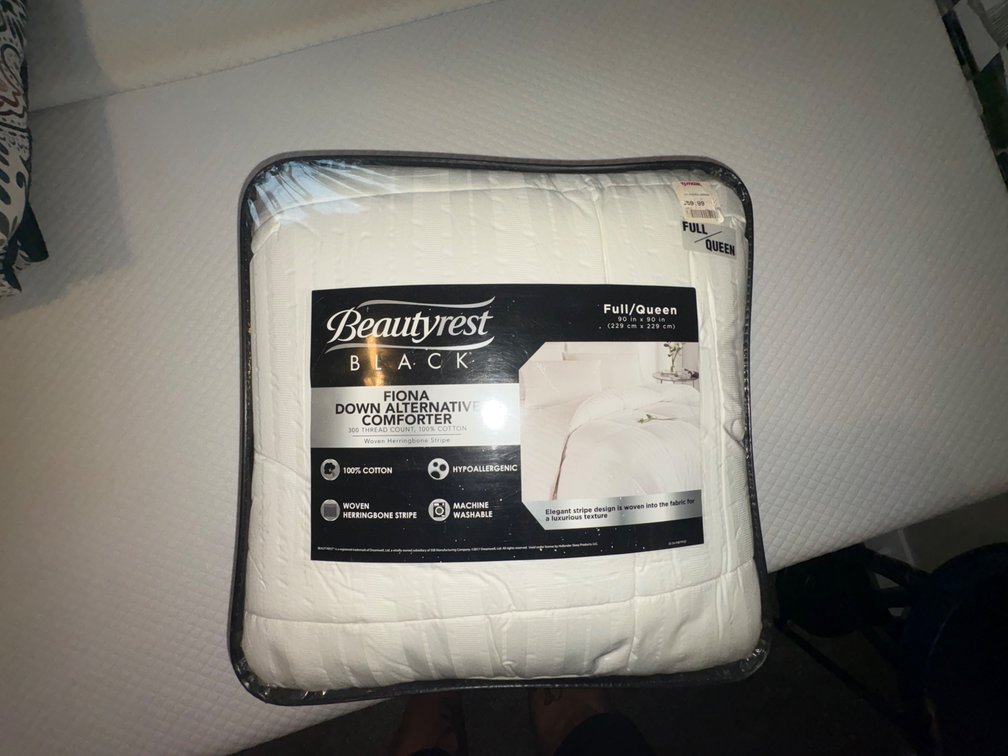 Beautyrest Black Fiona Full/Queen Down Alternative Comforter
