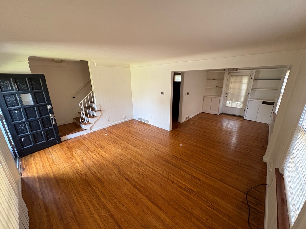 Image for MINIMUM BID AUCTION $99,000! 2821 Latonia Blvd