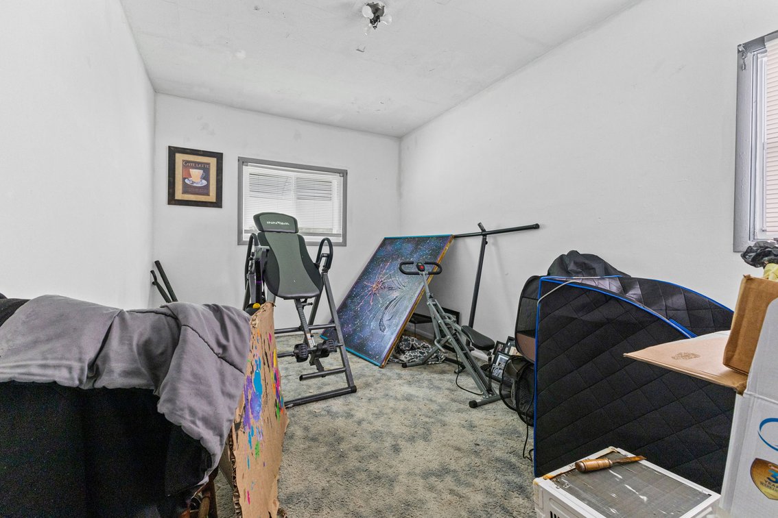 Image for MINIMUM BID AUCTION $49,000! 647 Nicholas St