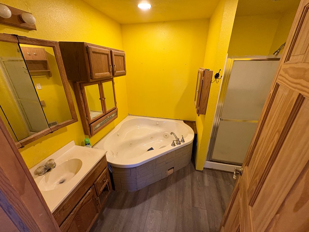 Image for MINIMUM BID AUCTION $99,000! 2301 Maryland Pl