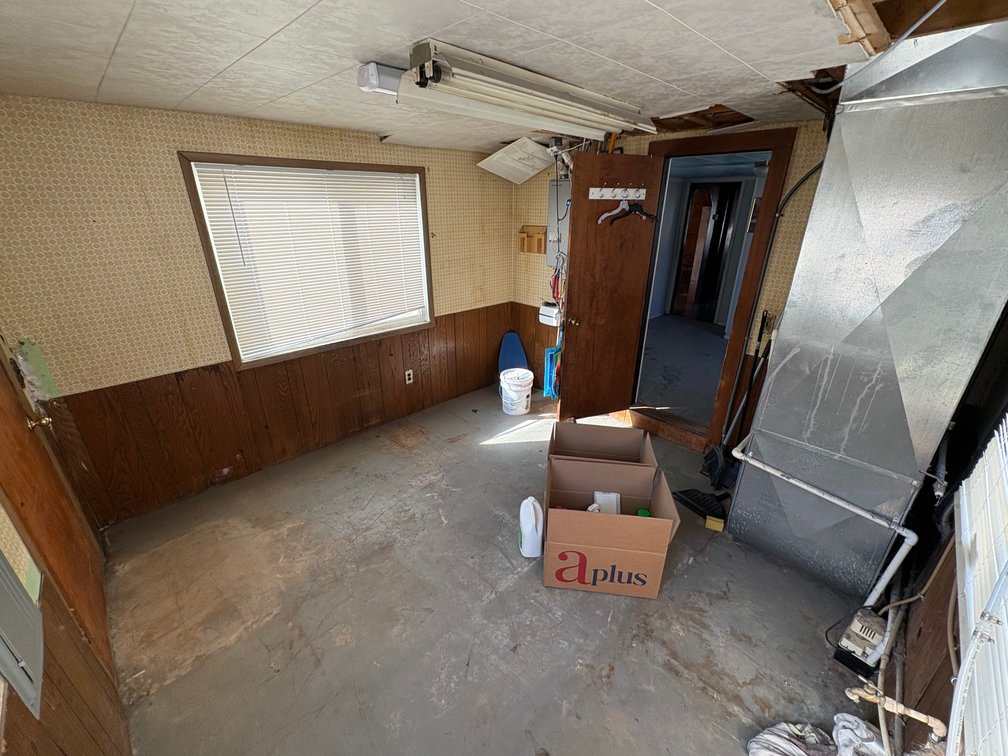 Image for MINIMUM BID AUCTION $99,000! 2301 Maryland Pl