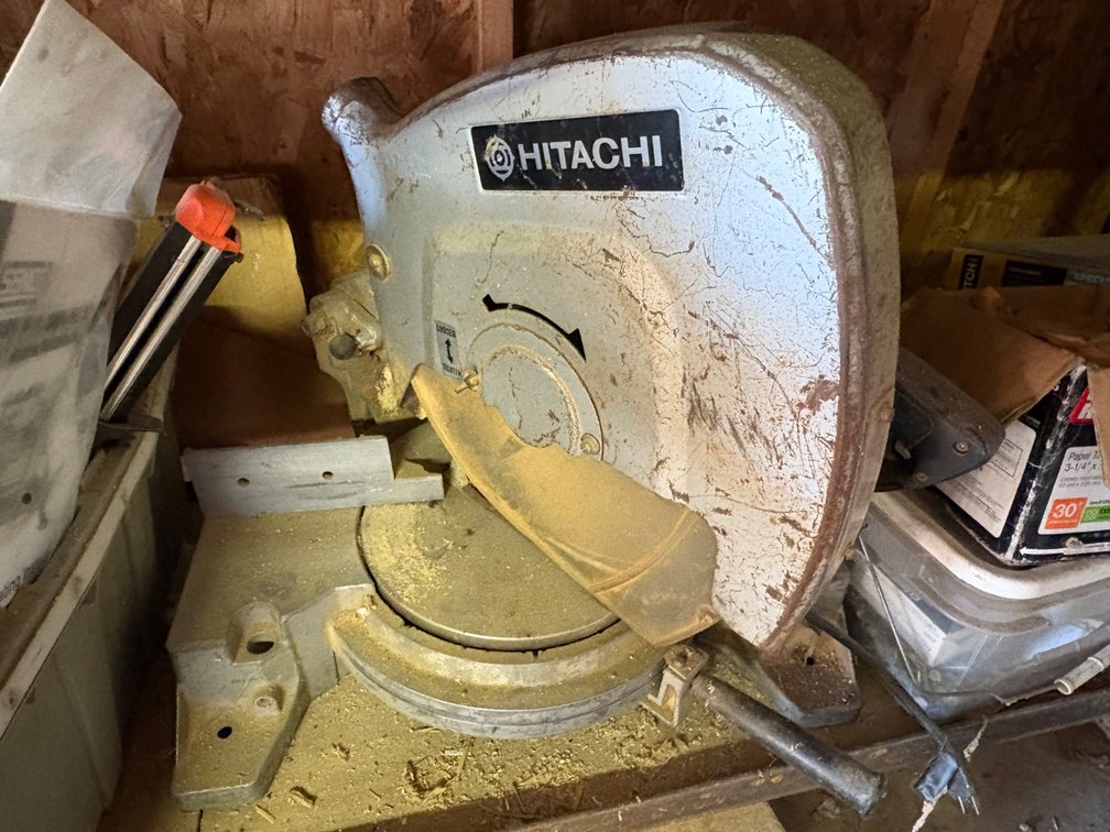 Hitachi C 15FB 15" Miter Saw with Cast Metal Base