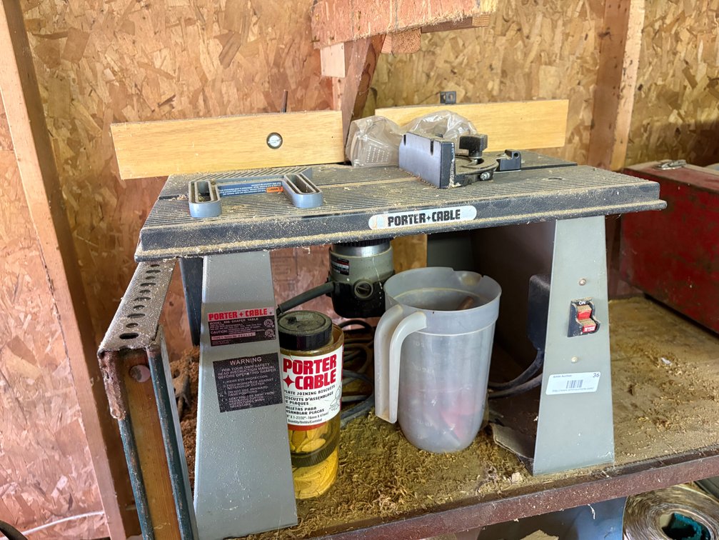 Porter-Cable Model 698 Shaper Table with Model 6902 Router