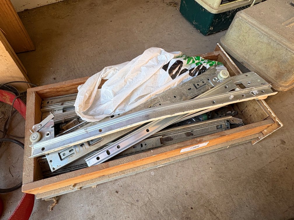 Metal Drawer Slides and Roller Tracks