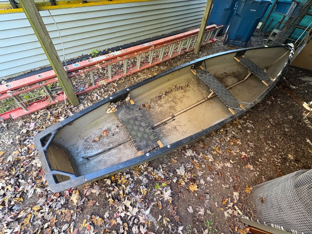 Old Town Discovery Sport Square-Stern Canoe