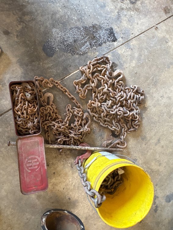 Heavy-Duty Steel Chains, Binder & Storage Box