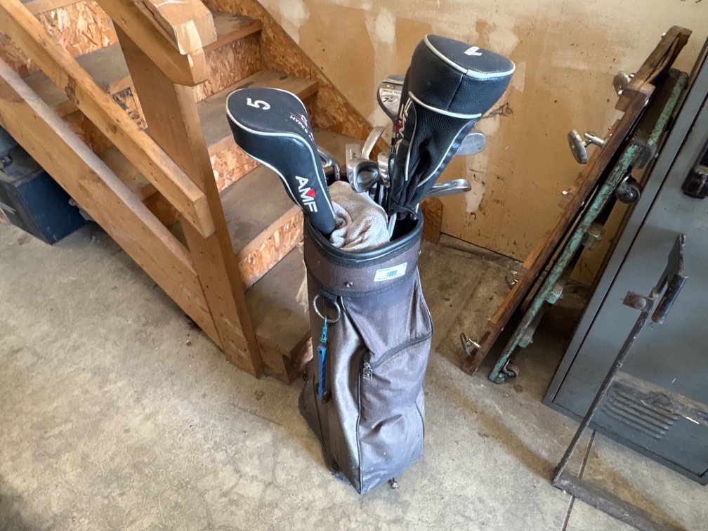 Mixed AMF Sector and G-Speed Golf Clubs with Bag