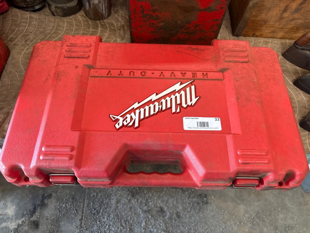 Milwaukee 12-Volt Cordless Drill Kit