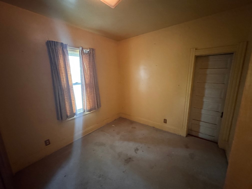 Image for Absolute Auction! 335 E Lake St