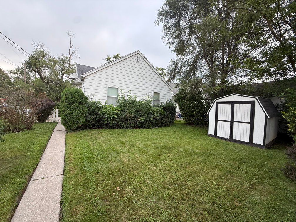 Image for MINIMUM BID AUCTION $100,000! 1943 Glencairn Ave