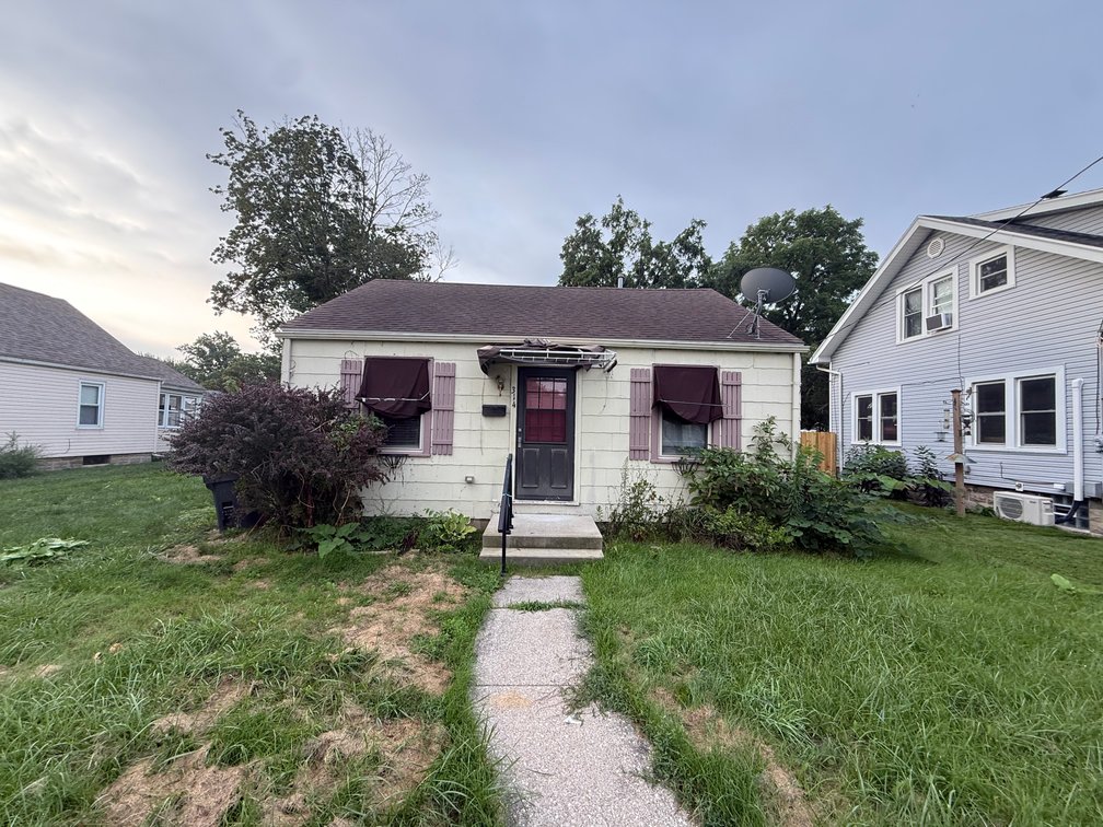 Image for MINIMUM BID AUCTION $75,000! 314 Clinton St