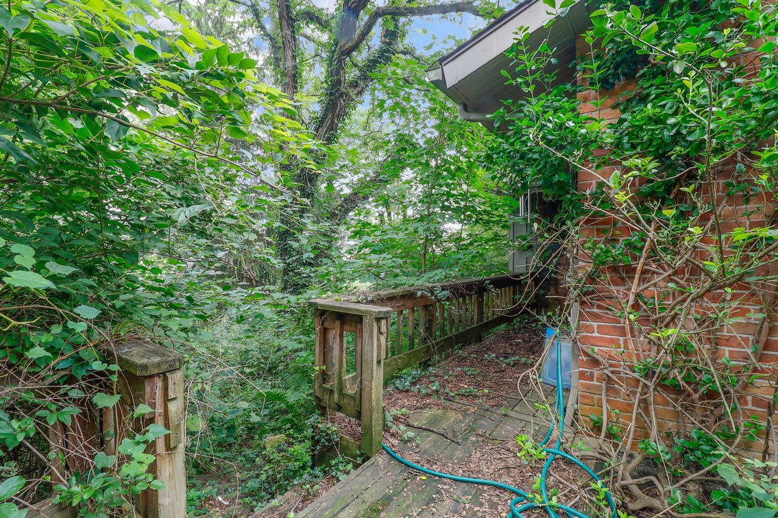 Image for MINIMUM BID AUCTION $79,000! 1157 Nannette Dr