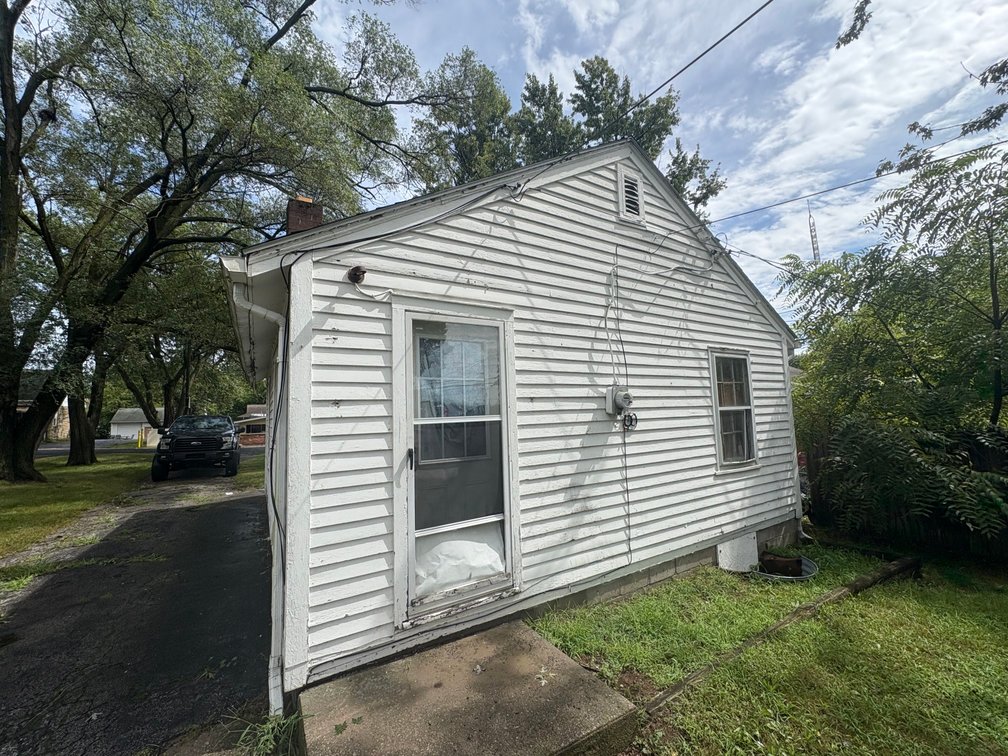 Image for MINIMUM BID AUCTION $29,000! 5019 Winona Dr