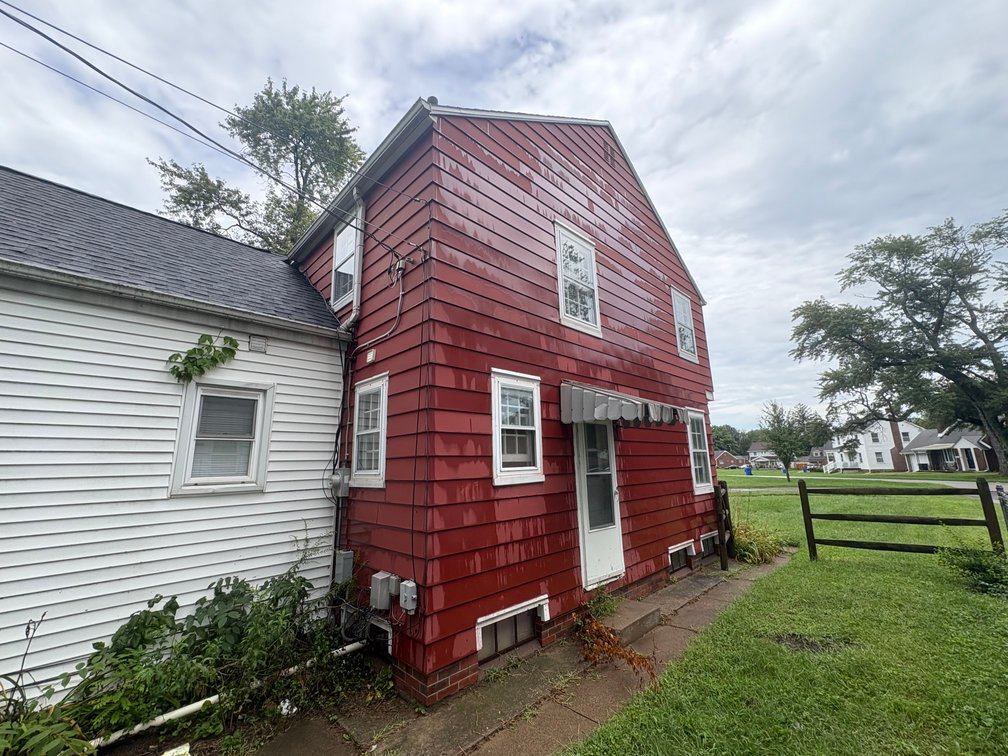 Image for MINIMUM BID AUCTION $99,000! 1027 Secor Rd