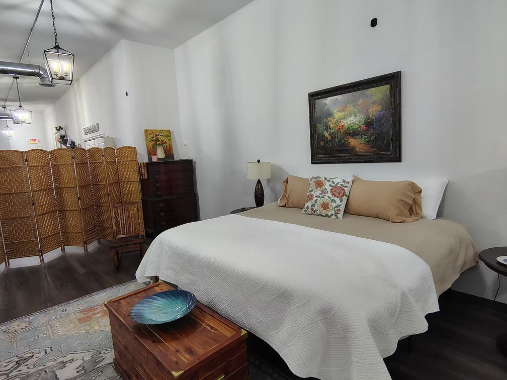 Image for MINIMUM BID AUCTION $179,000! 110 W Main St