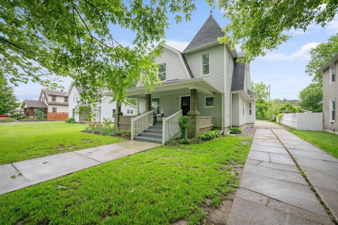 Image for REAL ESTATE AUCTION! 308 Monroe St