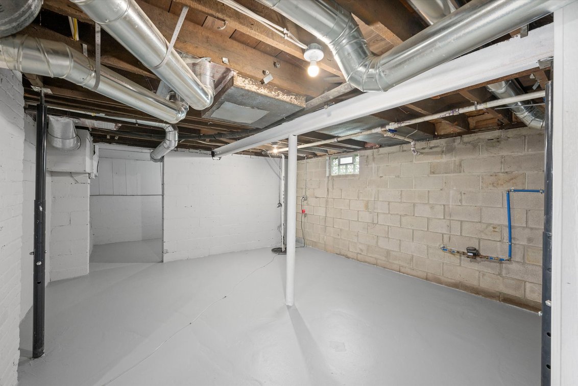 Image for REAL ESTATE AUCTION! 308 Monroe St