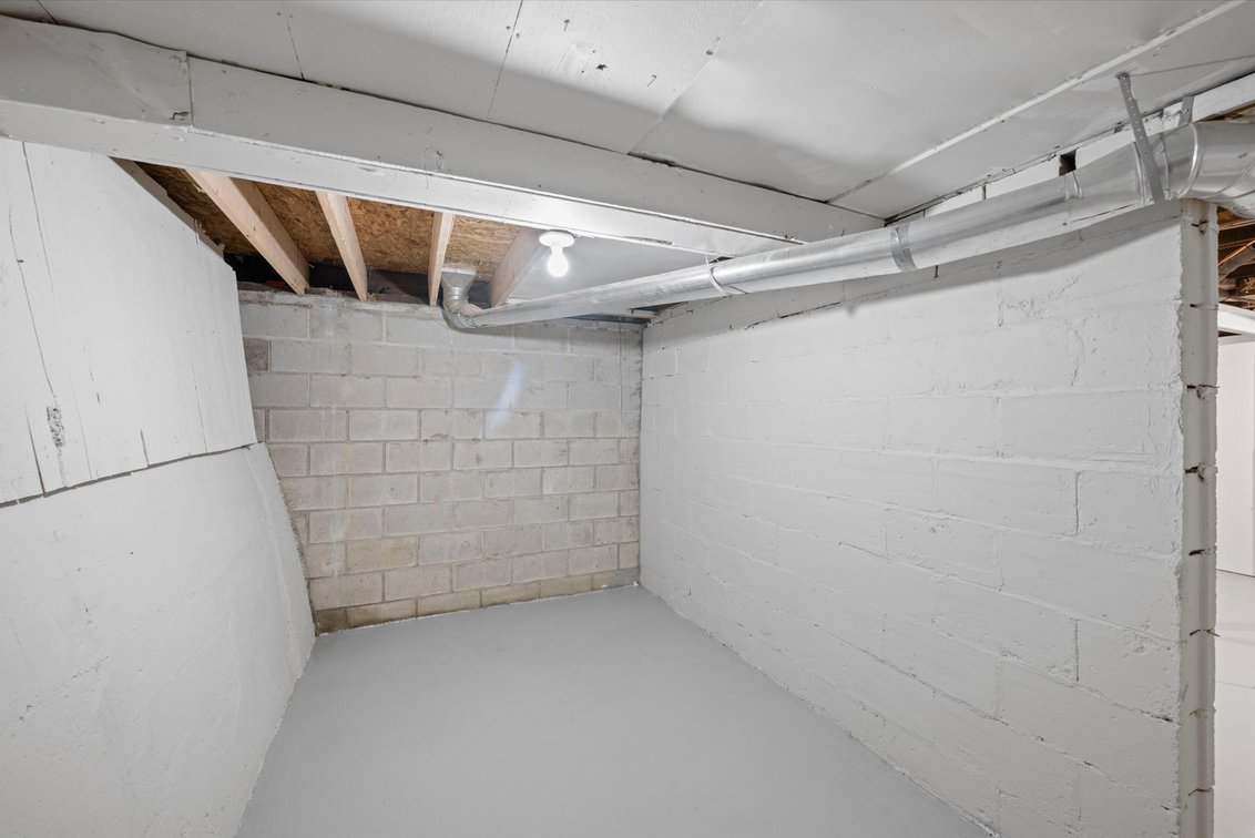 Image for REAL ESTATE AUCTION! 308 Monroe St